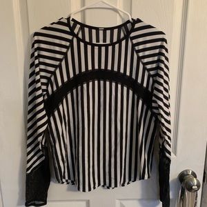 Lululemon/ long sleeve/ mesh shirt